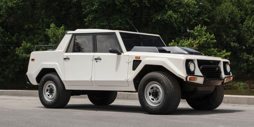 Lamborghini LM002